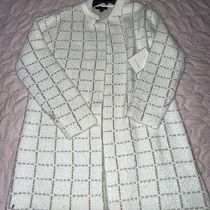 White Grid Pattern Coat size M nwt
